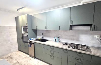 Vermietung einer neuen möblierten 4-Zimmer-Wohnung, 133 m², Bukarest, Rumänien